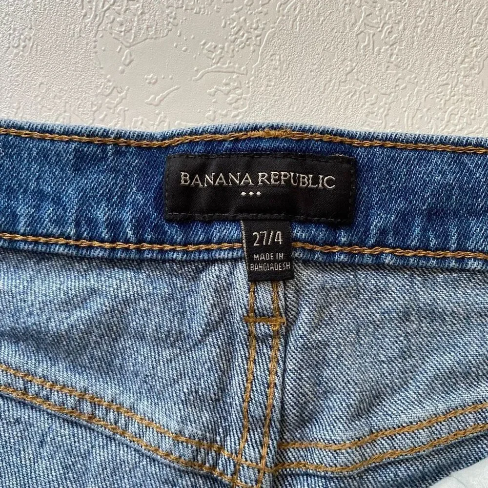 Banana Republic Denim Shorts Size 27/4 Medium Wash Classic Mid Rise
